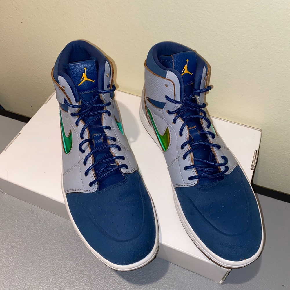 Nike Air Jordan High Top Sneakers Navy Blue, Gray, Green